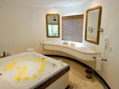 Bel Air Riviera Maya Hotel